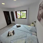 Mit Beheiztem Gemeinsamem Pool By Interhome