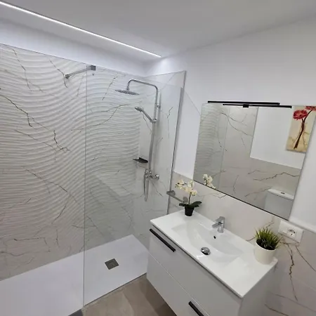 Mit Beheiztem Gemeinsamem Pool By Interhome Daire *
